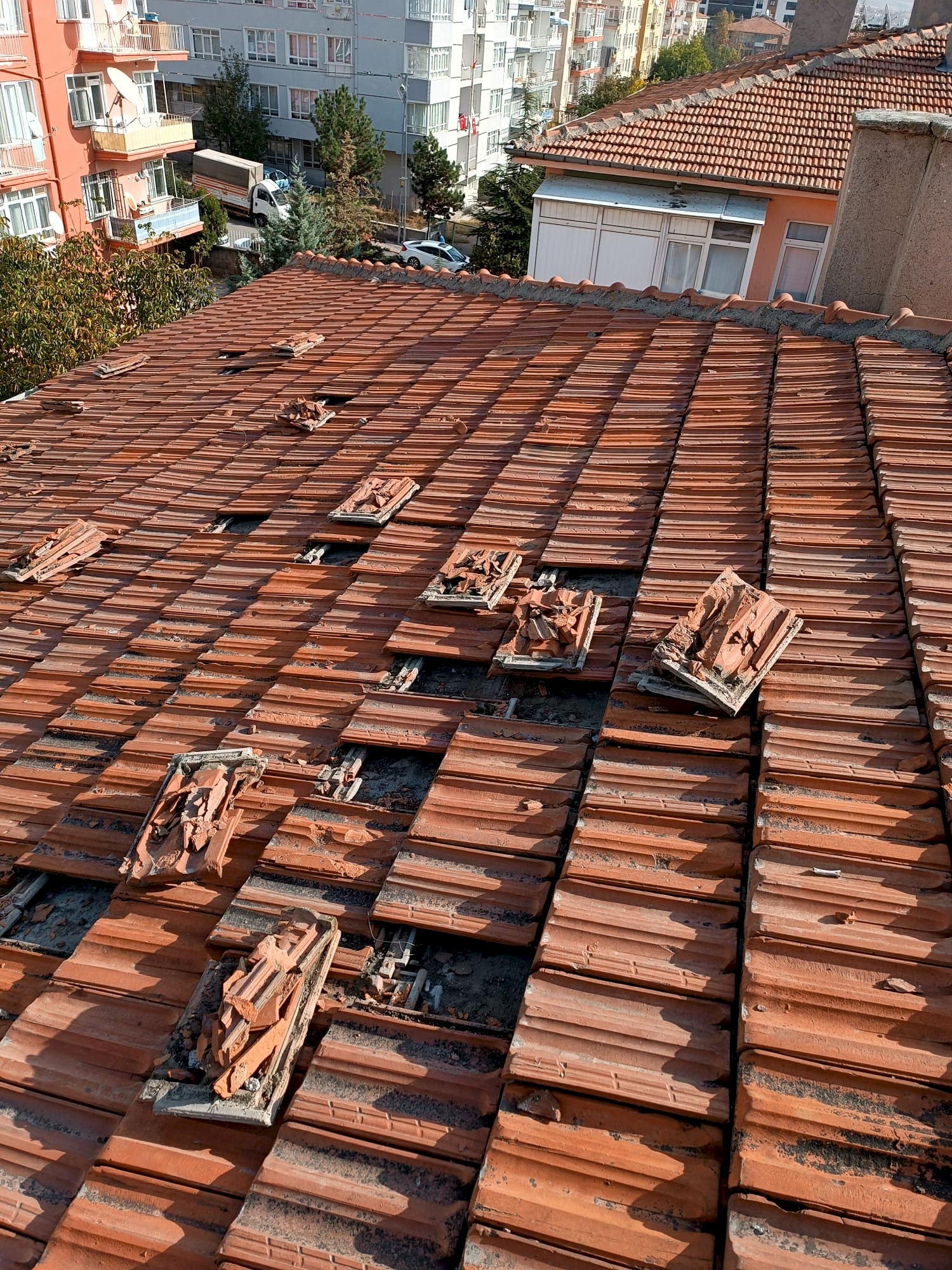 Küçükesat Çatı Tamiri 